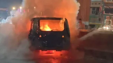 राजधानी में बेहद भयावह हादसा, चलती कार अचानक धू-धू कर जलने लगी