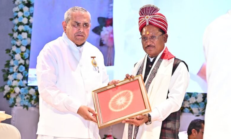 विधानसभा के सदस्यों के लिए ब्रह्मा भोजन का आयोजन सुंदर और प्रेरणादायी परंपरा : मुख्यमंत्री श्री साय विधानसभा के सदस्यों के लिए ब्रह्मा भोजन का आयोजन सुंदर और प्रेरणादायी परंपरा : मुख्यमंत्री श्री साय