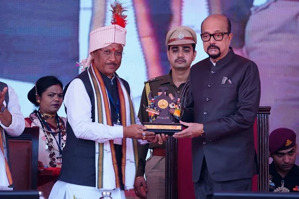 आदिवासियों की संस्कृति में बसती है छत्तीसगढ़ की आत्मा : राष्ट्रपति मुर्मु आदिवासियों की संस्कृति में बसती है छत्तीसगढ़ की आत्मा : राष्ट्रपति मुर्मु