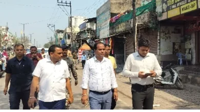 कलेक्टर का मठपुरैना स्वास्थ्य केंद्र में औचक निरीक्षण, दवाओं की उपलब्धता पर सख्त निर्देश