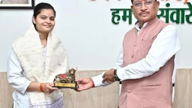 यूपीएससी सिविल सेवा परीक्षा में 35वीं रैंक प्राप्त करने वाली वैभवी अग्रवाल को मुख्यमंत्री ने दी बधाई