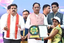 ‘लखपति दीदी संवाद’ में लखपती दीदियों से सीएम ने किया संवाद