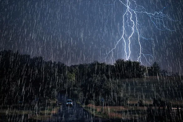छत्तीसगढ़ में मौसम ने ली करवट: आंधी-तूफान, बारिश और ओलावृष्टि से गर्मी से राहत