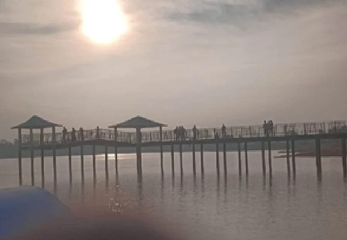 छत्तीसगढ़ में फिलहाल शुष्क मौसम, तीन दिन बाद तापमान में 2–3°C गिरावट के आसार छत्तीसगढ़ में फिलहाल शुष्क मौसम, तीन दिन बाद तापमान में 2–3°C गिरावट के आसार