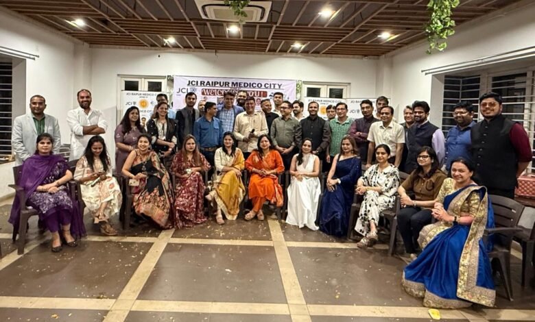 जेसीआई रायपुर मेडिको सिटी ने किया वुमेंस डे और होली मिलन सेलिब्रेशन , २२ वोमेन डॉक्टर्स का किया सम्मान ।