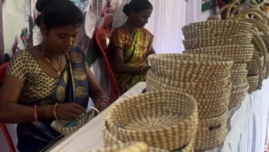 पारंपरिक हस्तशिल्प उत्पाद बना आजीविका का साधन