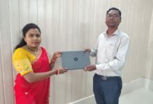 आधार से जुड़ी सेवाएं उपलब्ध करा आत्मनिर्भर बनी संगीता सिंह