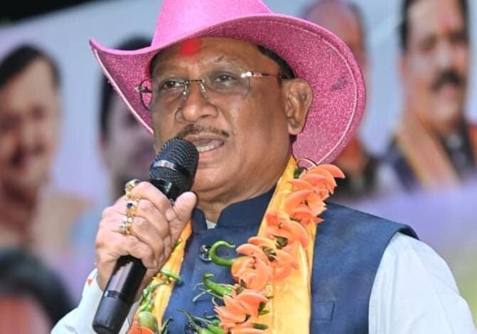 रंगों में घुला समरसता का संदेश: मुख्यमंत्री श्री विष्णु देव साय होली मिलन समारोह में हुए शामिल रंगों में घुला समरसता का संदेश: मुख्यमंत्री श्री विष्णु देव साय होली मिलन समारोह में हुए शामिल