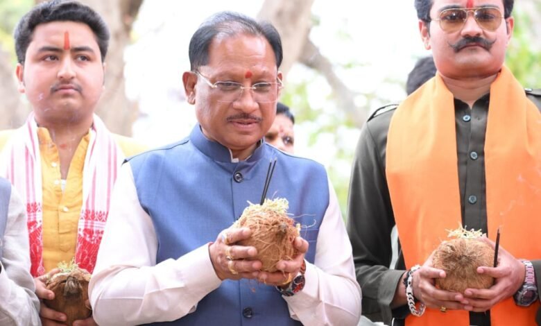 जशपुर को विकास की नई सौगात: मुख्यमंत्री श्री विष्णु देव साय ने 19.51 करोड़ के 6 विकास कार्यों का किया भूमिपूजन जशपुर को विकास की नई सौगात: मुख्यमंत्री श्री विष्णु देव साय ने 19.51 करोड़ के 6 विकास कार्यों का किया भूमिपूजन