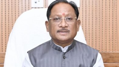 नेशनल डिफेंस कॉलेज के प्रशिक्षु सैन्य और गैर सैन्य अधिकारियों ने की मुख्यमंत्री से मुलाकात