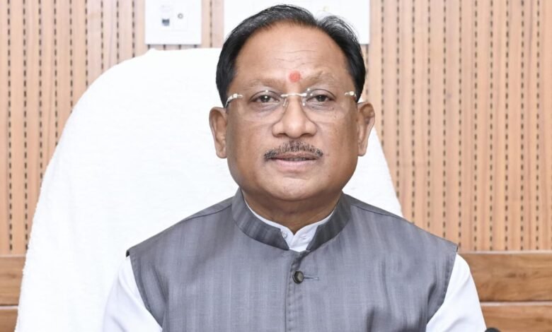 नेशनल डिफेंस कॉलेज के प्रशिक्षु सैन्य और गैर सैन्य अधिकारियों ने की मुख्यमंत्री से मुलाकात नेशनल डिफेंस कॉलेज के प्रशिक्षु सैन्य और गैर सैन्य अधिकारियों ने की मुख्यमंत्री से मुलाकात