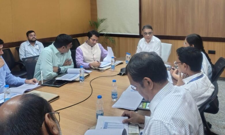 जन्म-मृत्यु पंजीयन व्यवस्था को सुदृढ़ बनाने हेतु राज्य स्तरीय बैठक संपन्न जन्म-मृत्यु पंजीयन व्यवस्था को सुदृढ़ बनाने हेतु राज्य स्तरीय बैठक संपन्न