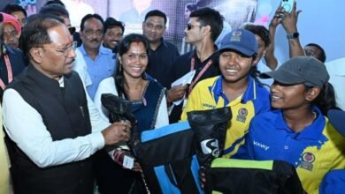 इचकेला की बेटियों ने क्रिकेट में रचा इतिहास