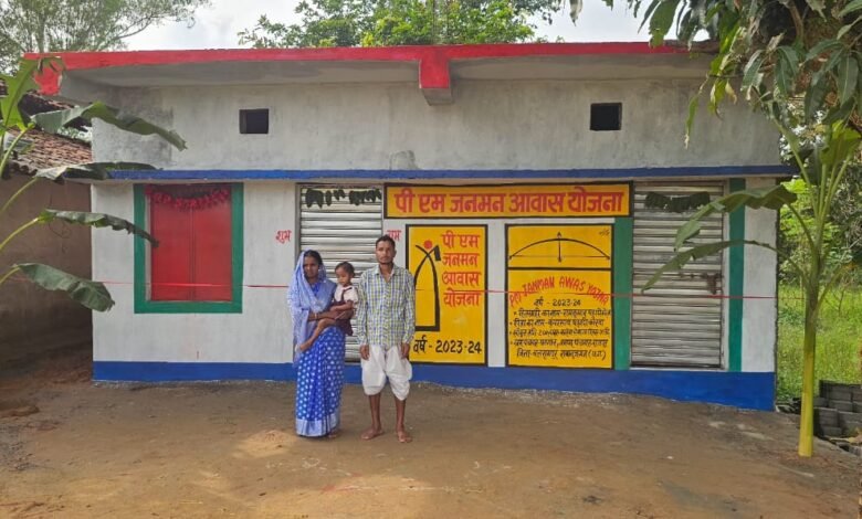 छत्तीसगढ़ ने रचा इतिहास: चालू वित्तीय वर्ष में  6 लाख से अधिक ग्रामीण आवास पूर्ण