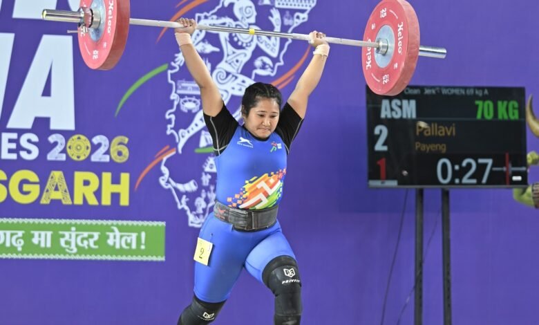 चार साल की बेटी को घर पर छोड़, असम की भारोत्तोलक पल्लवी ने जीता खेलो इंडिया ट्राइबल गेम्स में पदक