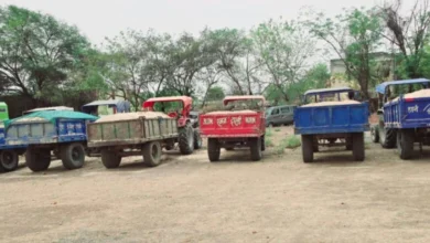 अवैध खनन मामले में 13 ट्रैक्टर और 1 हाईवा जब्त