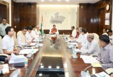 जनकल्याण के कामों में तेज़ी लायें, निरीक्षण करें, गांवों में करें रात्रि विश्राम : मुख्यमंत्री