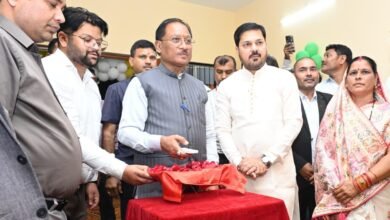 धरसींवा में आधुनिक तहसील कार्यालय का लोकार्पण: