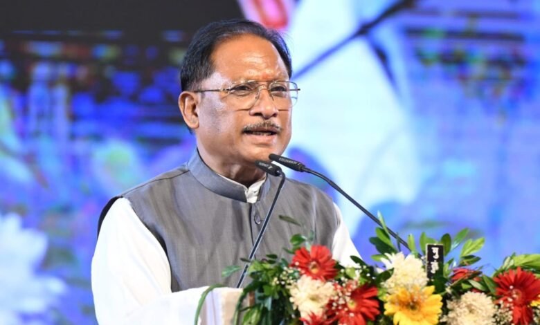 बस्तर में विश्वास की जीत : दण्डकारण्य में 25 माओवादी कैडरों की मुख्यधारा में वापसी