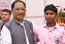 मुख्यमंत्री श्री विष्णु देव साय ने पुनर्वास केंद्र का किया अवलोकन, पुनर्वासितों से किया आत्मीय संवाद