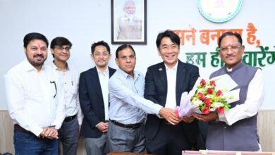 मुख्यमंत्री श्री विष्णु देव साय से जापान के प्रतिनिधिमंडल की सौजन्य मुलाकात: निवेश, तकनीकी सहयोग और औद्योगिक विस्तार को लेकर हुई विस्तृत चर्चा