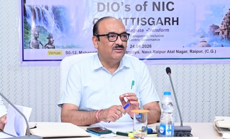 आम जनता को शासन की फ्लैगशिप योजनाओं का लाभ दिलाने के लिए सूचना प्रौद्योगिकी का अधिकतम इस्तेमाल करें: मुख्य सचिव श्री विकासशील