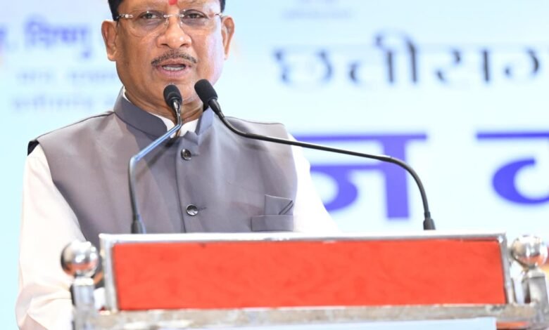 मुख्यमंत्री श्री विष्णु देव साय ने हज यात्रियों को वितरित किया फर्स्ट एड किट: सफल हज यात्रा के लिए शुभकामना देकर यात्रियों का किया स्वागत