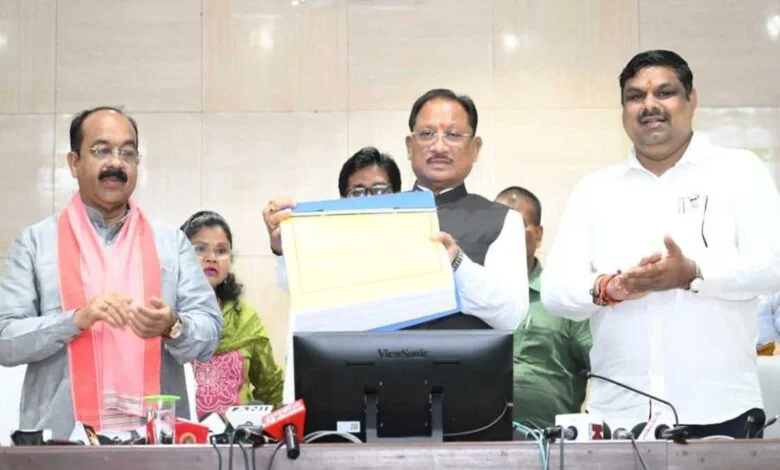 राजधानी के बड़े निजी स्कूलों को टक्कर दिया, प्रदेश का प्रयास विद्यालय, सीजी बोर्ड परीक्षाओं में उत्कृष्ट प्रदर्शन