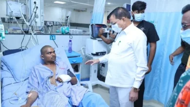 सिंघीतराई प्लांट हादसा: कैबिनेट मंत्री देवांगन ने घायलों का जाना हालचाल, बेहतर उपचार के दिए निर्देश