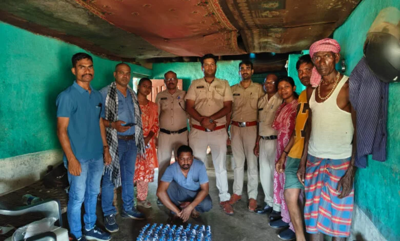 मध्यप्रदेश की शराब के साथ दो तस्कर गिरफ्तार
