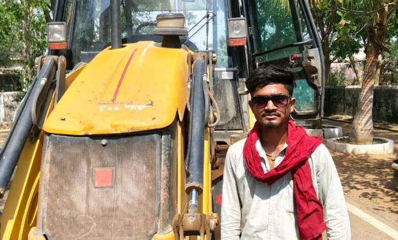 रेत-मुरूम के अवैध कारोबार पर बड़ी कार्रवाई, एक जेसीबी, चार हाईवा जब्त रेत-मुरूम के अवैध कारोबार पर बड़ी कार्रवाई, एक जेसीबी, चार हाईवा जब्त