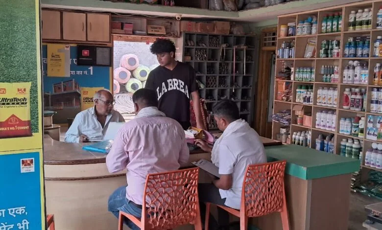 खाद की कालाबाजारी के मामले में 5 दुकानदारों को नोटिस