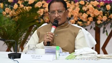 कोरिया के सहायक आयुक्त को किया निलंबित