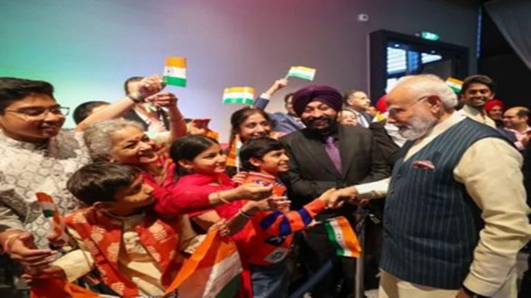 नीदरलैंड दौरे पर पीएम मोदी बोले — प्रवासी भारतीयों का स्नेह रहेगा अविस्मरणीय नीदरलैंड दौरे पर पीएम मोदी बोले — प्रवासी भारतीयों का स्नेह रहेगा अविस्मरणीय