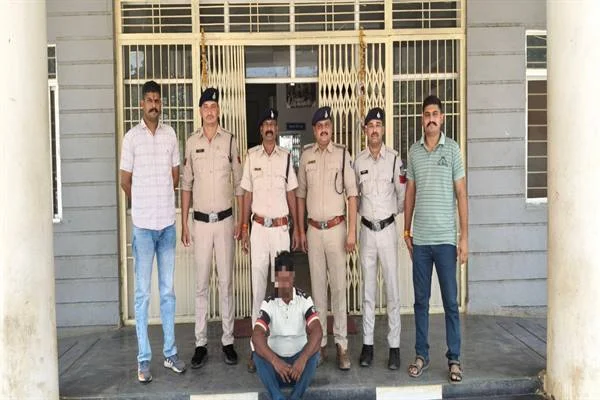 राजगढ़ में नाबालिग से बाल विवाह व दुष्कर्म मामले में 5 गिरफ्तार, आगर मालवा में मानव तस्करी की साजिश विफल
