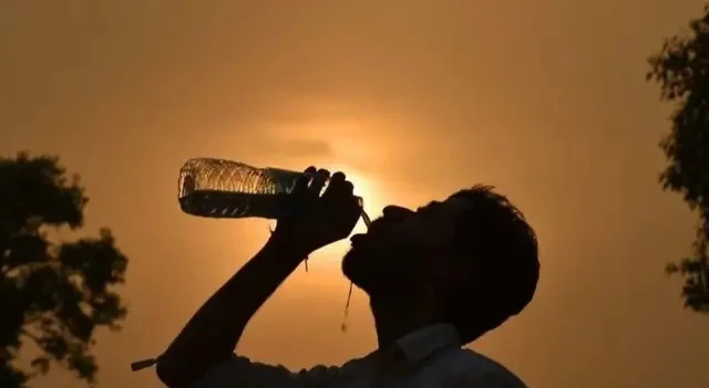 गर्मी और उमस का दौर जारी, ज्यादा गर्म बिलासपुर, न्यूनतम तापमान अंबिकापुर में गर्मी और उमस का दौर जारी, ज्यादा गर्म बिलासपुर, न्यूनतम तापमान अंबिकापुर में