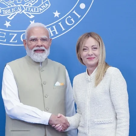 पीएम मोदी बोले- निर्णायक मोड़ पर पहुंचे भारत-इटली के रिश्ते पीएम मोदी बोले- निर्णायक मोड़ पर पहुंचे भारत-इटली के रिश्ते