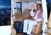 सरगुजा जिले के ग्राम सिलमा में अचानक उतरा मुख्यमंत्री श्री साय का हेलीकॉप्टर