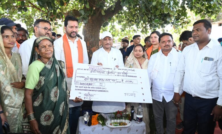 सुशासन तिहार: चौपाल में मिली राहत, सरलाबाई मरावी की समस्या का मुख्यमंत्री ने किया त्वरित समाधान