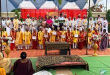 एक मूकबधिर जोड़े सहित हिंदू एवं ईसाई समुदाय के नवदंपत्तियों ने साथ निभाने की ली जीवनभर की शपथ
