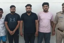 IPL मैच के दौरान नकली टिकट बेचकर लोगों से ठगी, ऐसे पकड़े गये
