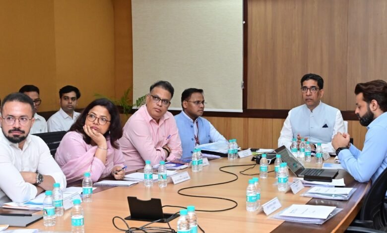 भारत सरकार के भूमि संसाधन सचिव ने छत्तीसगढ़ के मुख्य सचिव से की सौजन्य भेंट भारत सरकार के भूमि संसाधन सचिव ने छत्तीसगढ़ के मुख्य सचिव से की सौजन्य भेंट
