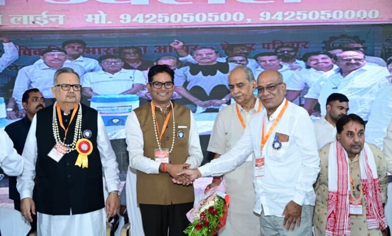 नई अर्थव्यवस्था के उभरते क्षेत्रों में निवेश के अवसर तलाशें उद्यमी- वित्त मंत्री श्री ओपी चौधरी