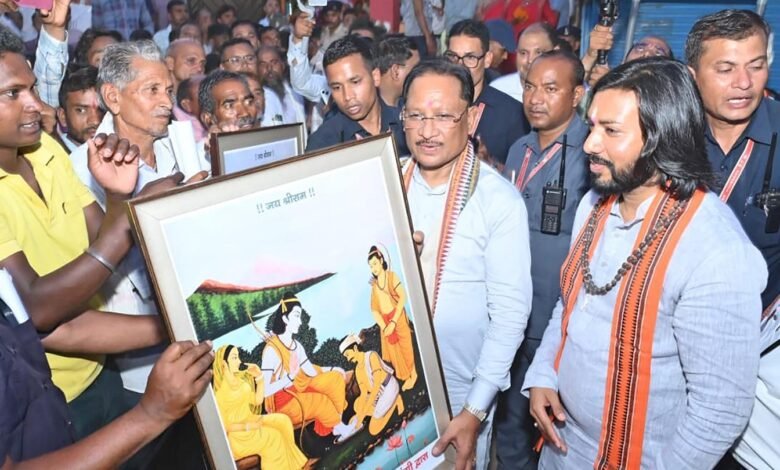 स्वामित्व से संपत्ति का अधिकार, बिहान से आत्मनिर्भरता की राह : कोसरंगी चौपाल में ग्रामीण विकास की दिखी तस्वीर स्वामित्व से संपत्ति का अधिकार, बिहान से आत्मनिर्भरता की राह : कोसरंगी चौपाल में ग्रामीण विकास की दिखी तस्वीर