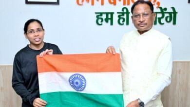 माउंट एवरेस्ट विजेता अमिता श्रीवास के स्वास्थ्य लाभ हेतु राज्य सरकार सजग : मुख्यमंत्री श्री विष्णु देव साय