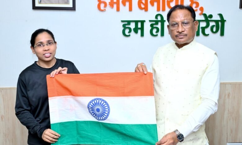 माउंट एवरेस्ट विजेता अमिता श्रीवास के स्वास्थ्य लाभ हेतु राज्य सरकार सजग : मुख्यमंत्री श्री विष्णु देव साय माउंट एवरेस्ट विजेता अमिता श्रीवास के स्वास्थ्य लाभ हेतु राज्य सरकार सजग : मुख्यमंत्री श्री विष्णु देव साय