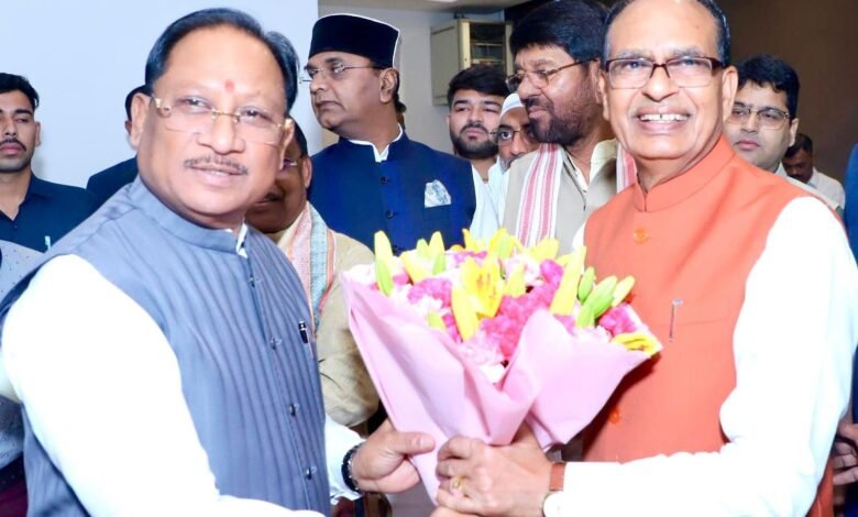 प्रधानमंत्री नरेंद्र मोदी से जुड़े अनुभवों और सार्वजनिक जीवन की आत्मीय यात्रा पर आधारित है केंद्रीय मंत्री शिवराज सिंह चौहान की पुस्तक प्रधानमंत्री नरेंद्र मोदी से जुड़े अनुभवों और सार्वजनिक जीवन की आत्मीय यात्रा पर आधारित है केंद्रीय मंत्री शिवराज सिंह चौहान की पुस्तक