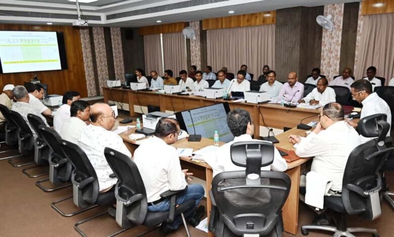 ‘नागरिकों की सुविधा सर्वोपरि, भविष्य की जरुरतों के अनुरूप करें निर्माण’