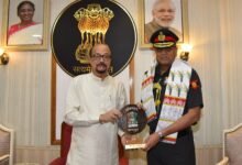 राज्यपाल श्री डेका से लेफ्टिनेट जनरल अनिंद्या सेनगुप्ता ने की सौजन्य भेंट