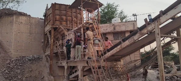 धनसुली में अवैध खनन पर कार्रवाई, दो क्रेशर सील, पर्यावरण नियम तोड़ने पर तीन खदानों को नोटिस धनसुली में अवैध खनन पर कार्रवाई, दो क्रेशर सील, पर्यावरण नियम तोड़ने पर तीन खदानों को नोटिस